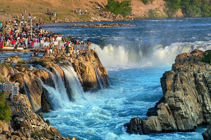 jabalpur waterfall